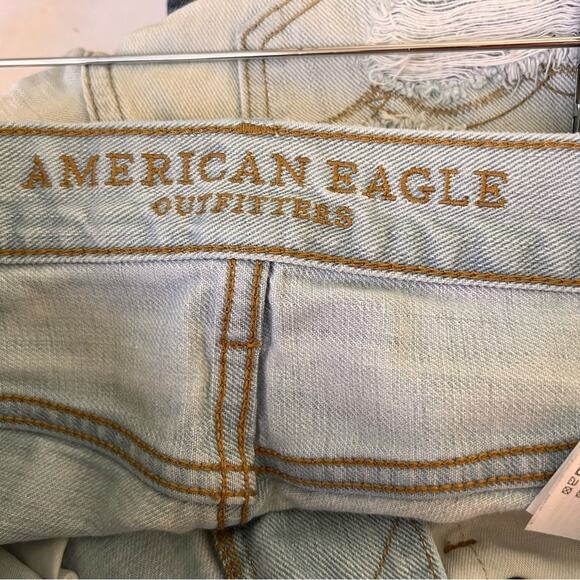 American Eagle Outfitters Straight Light Wash Distressed Jeans 26 - Picture 11 of 12